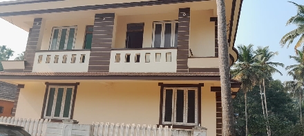 Urgent sale 3bhk two flat type bungalow with studio room terrace walkable to ponda margao road